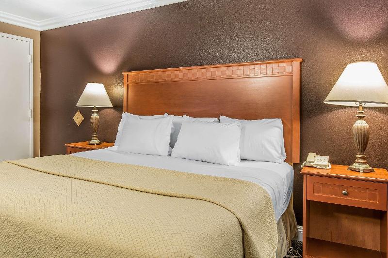 Стандартный Номер Кровать Кинг, Rodeway Inn
