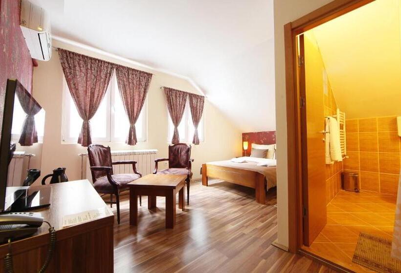 غرفة كومفورت, Rooms Konak Mikan