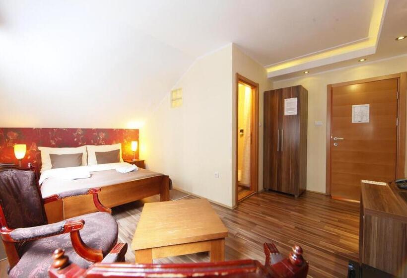 غرفة كومفورت, Rooms Konak Mikan