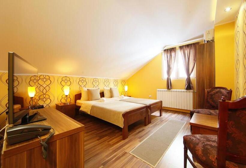 غرفة قياسية, Rooms Konak Mikan