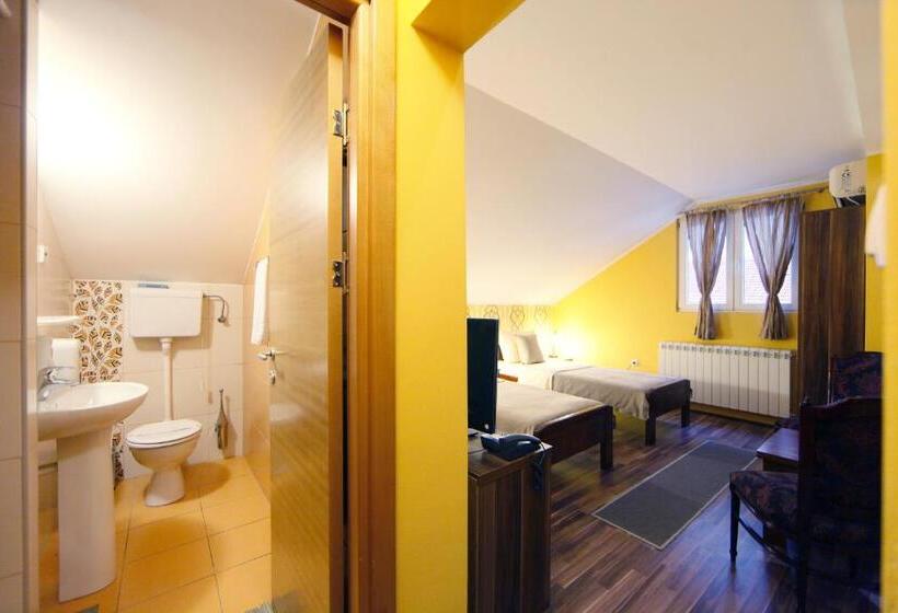 غرفة قياسية, Rooms Konak Mikan