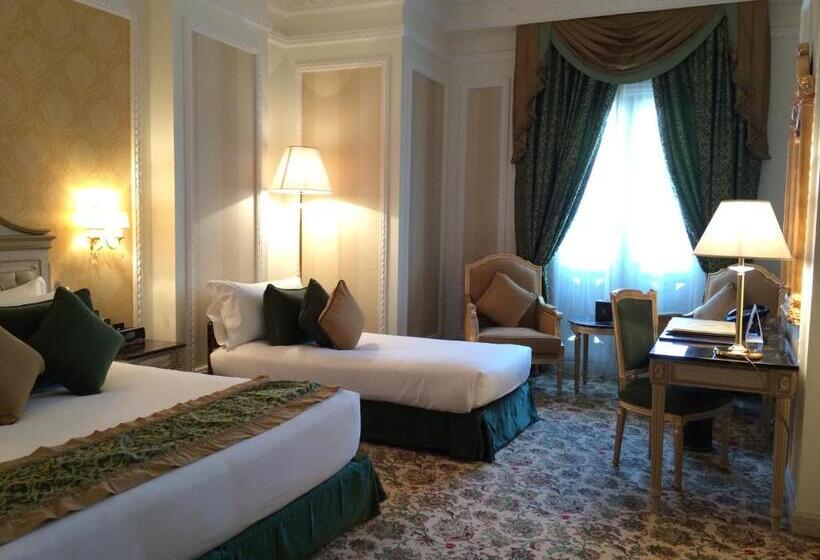 غرفة عائلية كلاسيكية, Royal Rose Abu Dhabi, A Curio By Hilton Affiliated