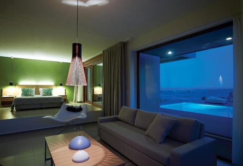 سوییت با استخر, Thalatta Seaside