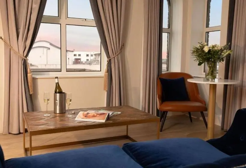 سوییت, The Address Sligo