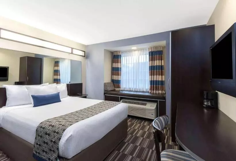 スタンダードスタジオ, Microtel Inn And Suites Baton Rouge Airport