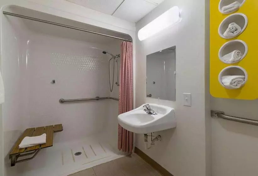 スタンダード４人部屋, Motel 6frackville, Pa