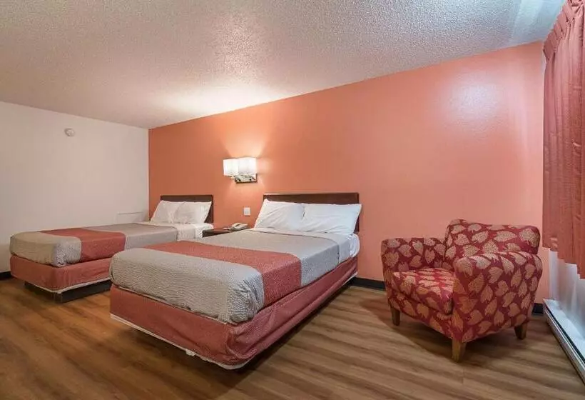 スタンダード４人部屋, Motel 6frackville, Pa