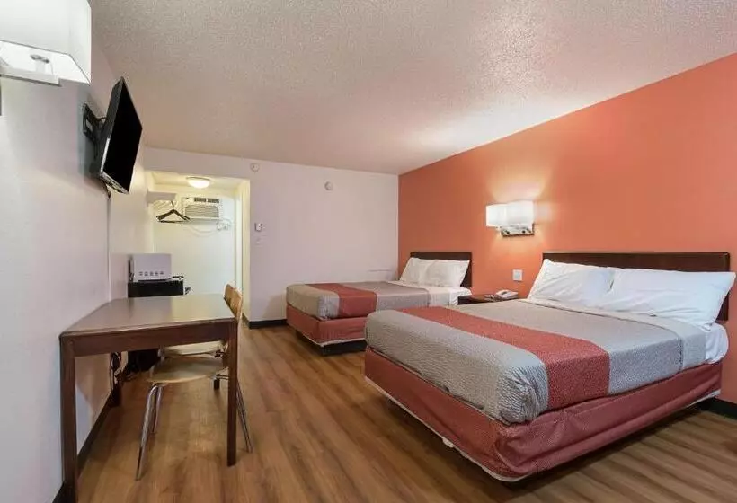 スタンダード４人部屋, Motel 6frackville, Pa