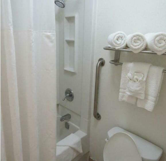 غرفة قياسية سرير كينج, Super 8 By Wyndham Kingston