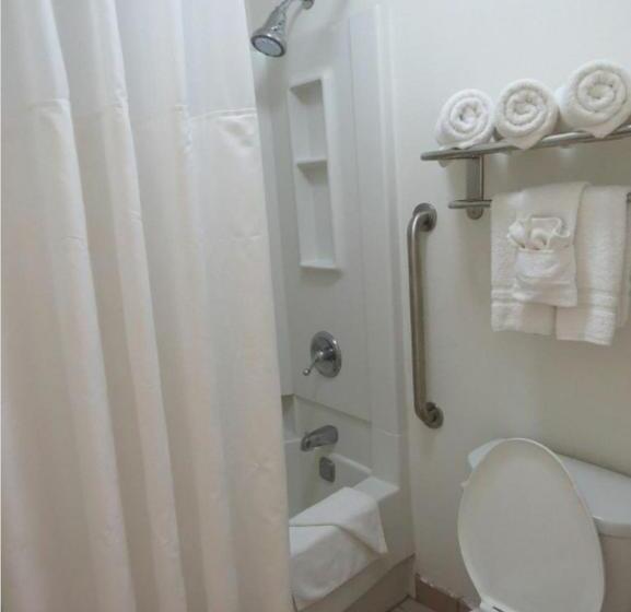 غرفة قياسية سرير كينج, Super 8 By Wyndham Kingston