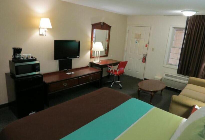 غرفة قياسية سرير كينج, Super 8 By Wyndham Kingston