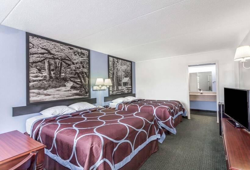 غرفه قياسيه سريرين مزدوجين, Super 8 By Wyndham Kingston