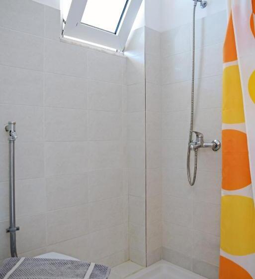 エクゼクティブワンルーム, Hillside Studios & Apartments