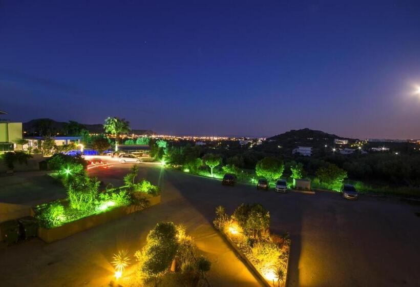 エクゼクティブワンルーム, Hillside Studios & Apartments