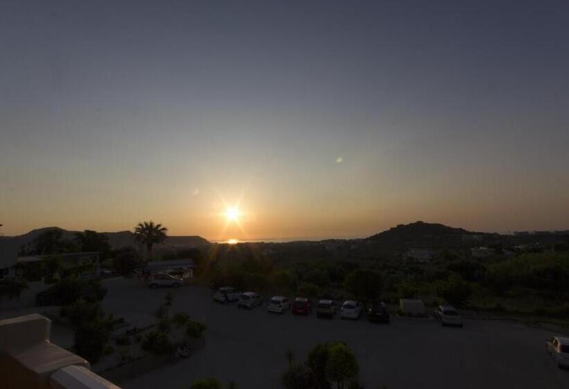 エクゼクティブワンルーム, Hillside Studios & Apartments