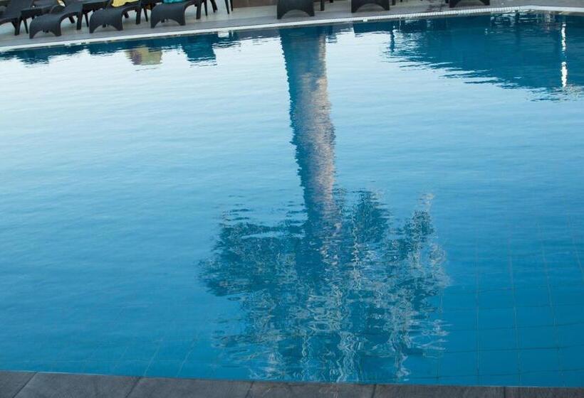 استودیو اجرایی, Hillside Studios & Apartments
