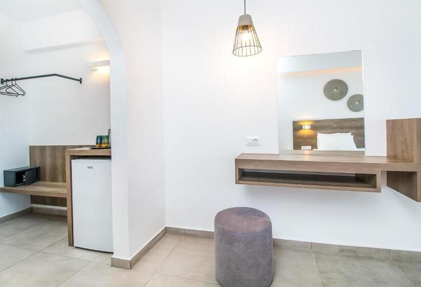 سوئیت جونیور با چشم‌انداز باغ, Hillside Studios & Apartments