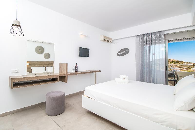 オーシャンビュージュニアスイート, Hillside Studios & Apartments