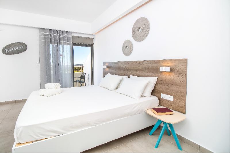 オーシャンビュージュニアスイート, Hillside Studios & Apartments