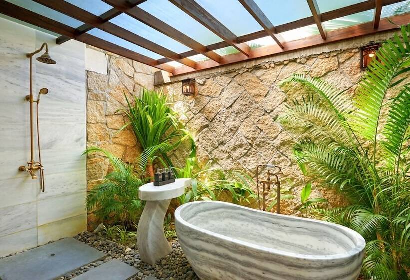 ویلای دلوکس 1 خوابه با چشم‌انداز دریا, Amiana Resort Nha Trang