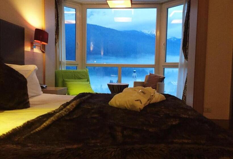 Полулюкс, Th Cadore   Hotel Antelao