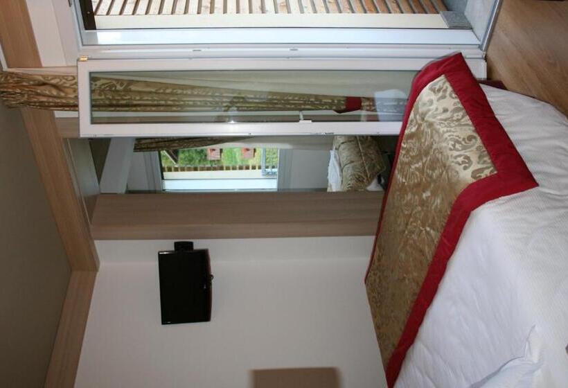 Четырехместный Номер Стандарт, Th Cadore Hotel Antelao