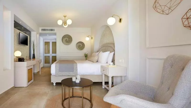Standard Kolmen Hengen Huone, De Sol Hotel & Spa