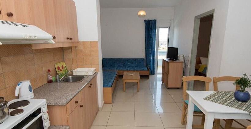 家庭公寓, Eleni Palace