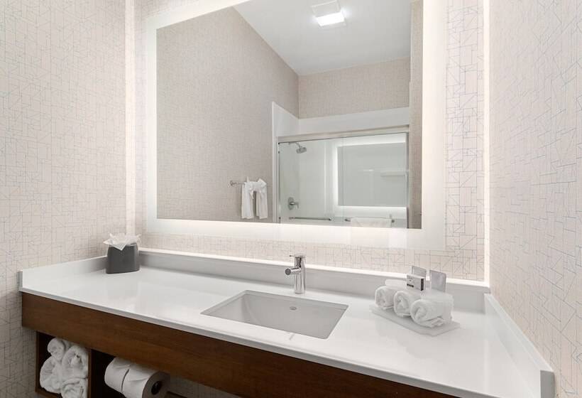 标准间, Holiday Inn Express Vancouver North, An Ihg