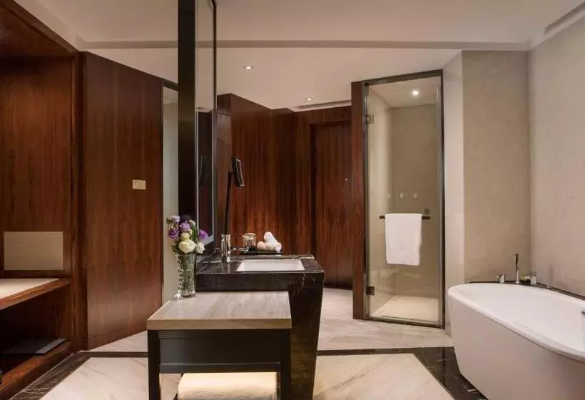 キングサイズベッドのクラシックルーム, Intercontinental Fuzhou