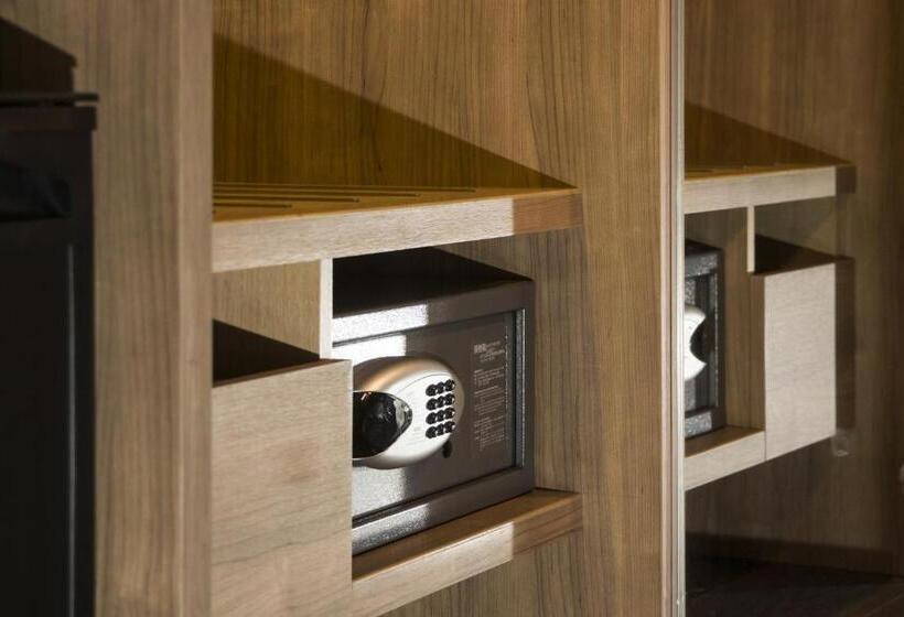 اتاق لوکس, Just Sleep Kaohsiung Zhongzheng