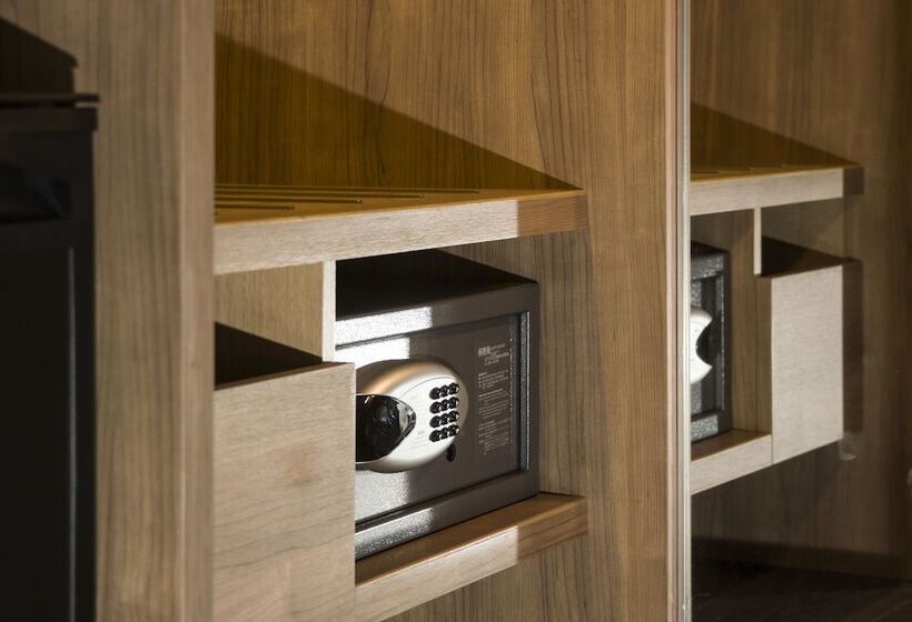 اتاق لوکس, Just Sleep Kaohsiung Zhongzheng