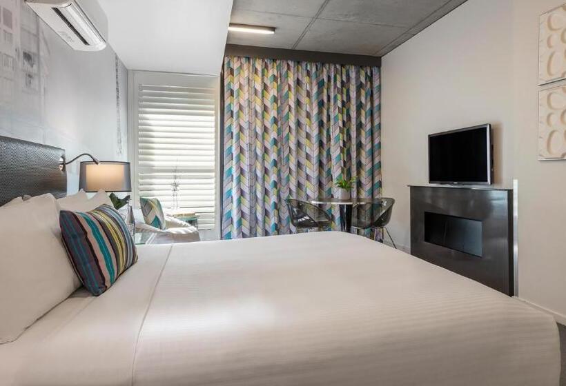 스탠다드 스튜디오, Oaks Melbourne On William Suites