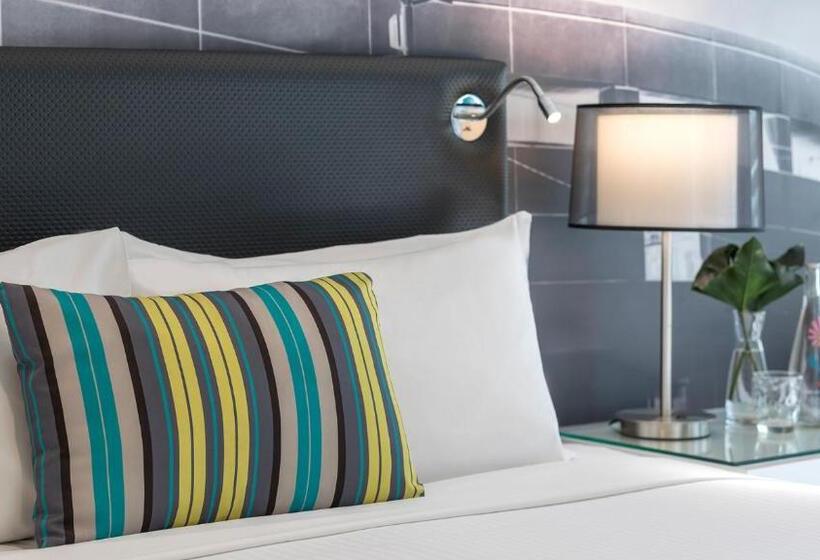 스탠다드 스튜디오, Oaks Melbourne On William Suites