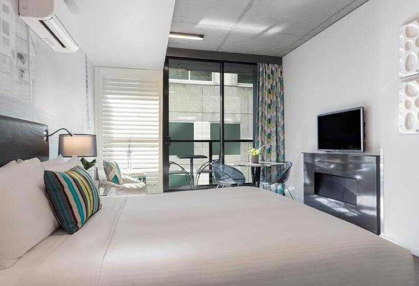 스탠다드 스튜디오, Oaks Melbourne On William Suites