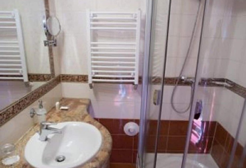 スタンダードシングルルーム, Obester