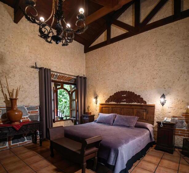 سوئیت رویال, Real Plaza