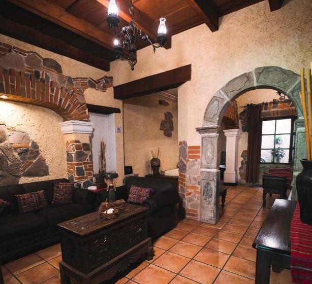 سوییت, Real Plaza