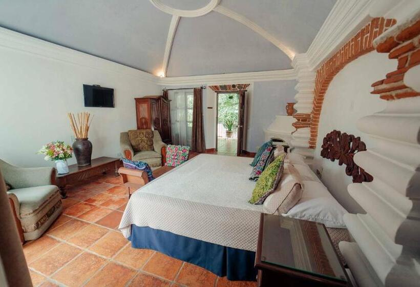 اتاق لوکس با تخت بزرگ, Real Plaza