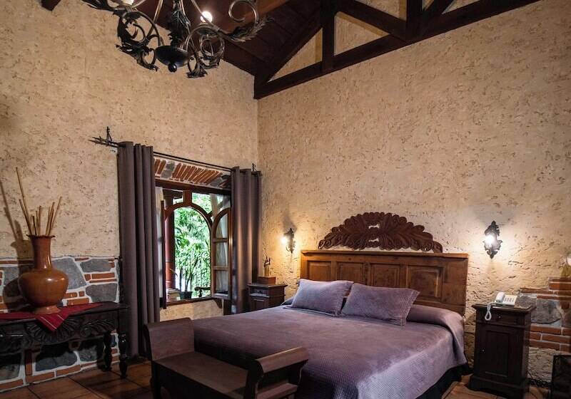 سوئیت رویال, Real Plaza