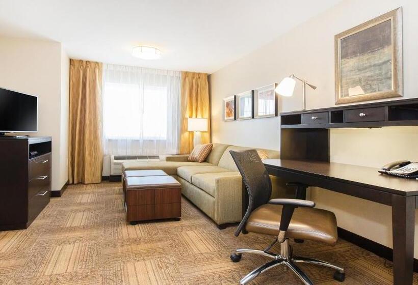 스위트 킹사이즈 침대, Staybridge Suites West Edmonton, An Ihg