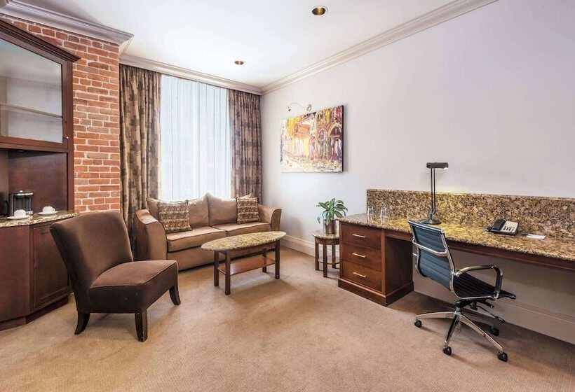 جناح رئاسى, The Mining Exchange