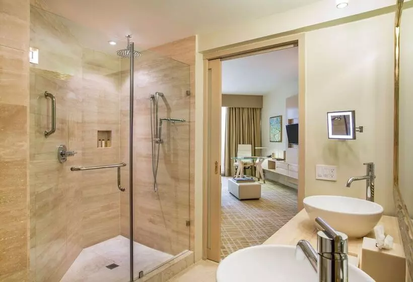 ジュニアスイート, Waldorf Astoria Panama