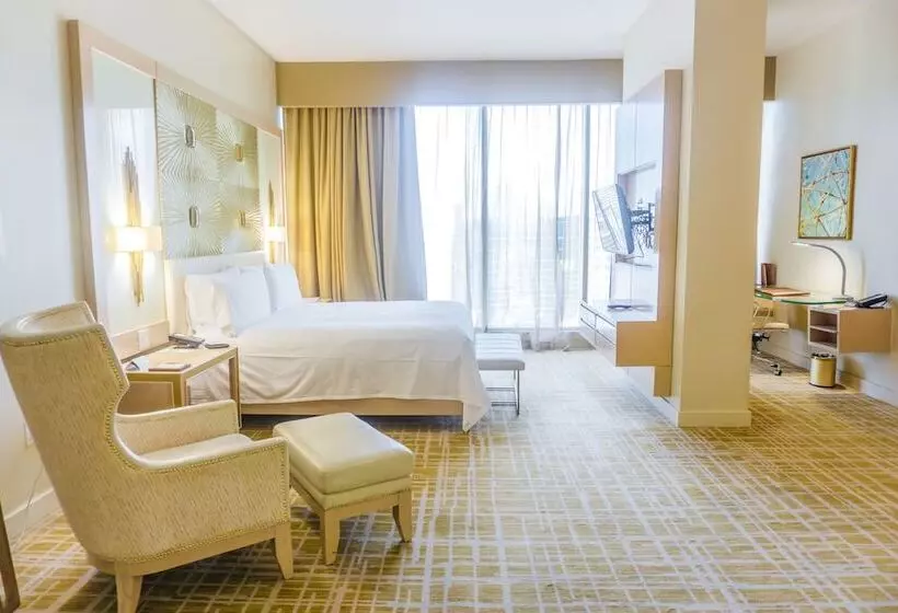 障害者適応デラックスルーム, Waldorf Astoria Panama