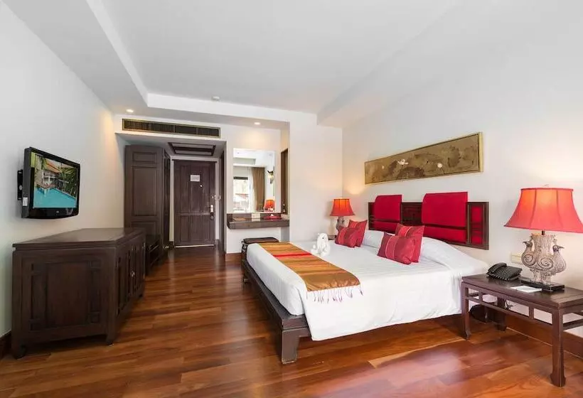 اتاق لوکس با چشم‌انداز استخر, Khaolak Oriental Resort  Adult Only