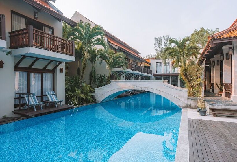 Номер Deluxe Вид на Бассейн, Khaolak Oriental Resort Adult Only