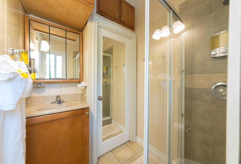 کابین, Kokomo Botanical Resort Caribbean Family Cottages