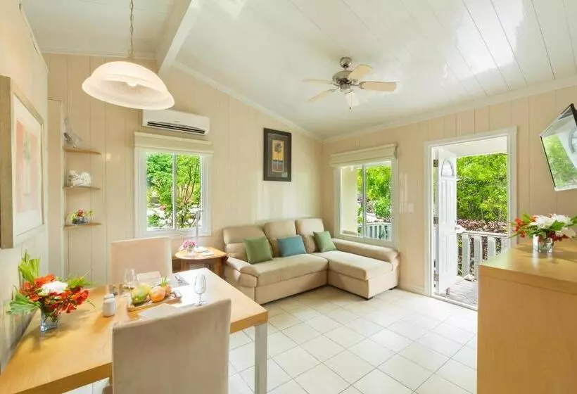 کابین, Kokomo Botanical Resort Caribbean Family Cottages