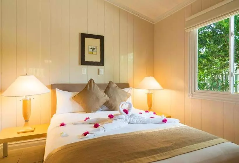 کابین, Kokomo Botanical Resort Caribbean Family Cottages
