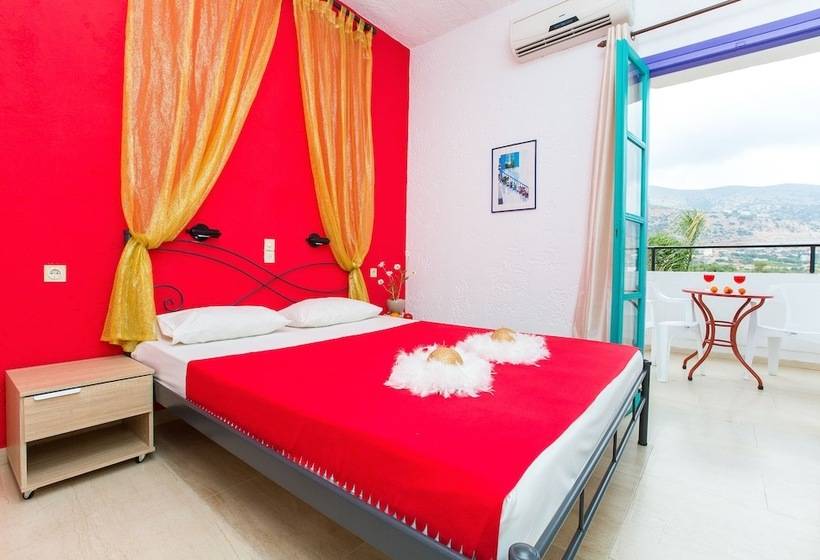 חדר סטודיו סטנדרד, Litsa Studios